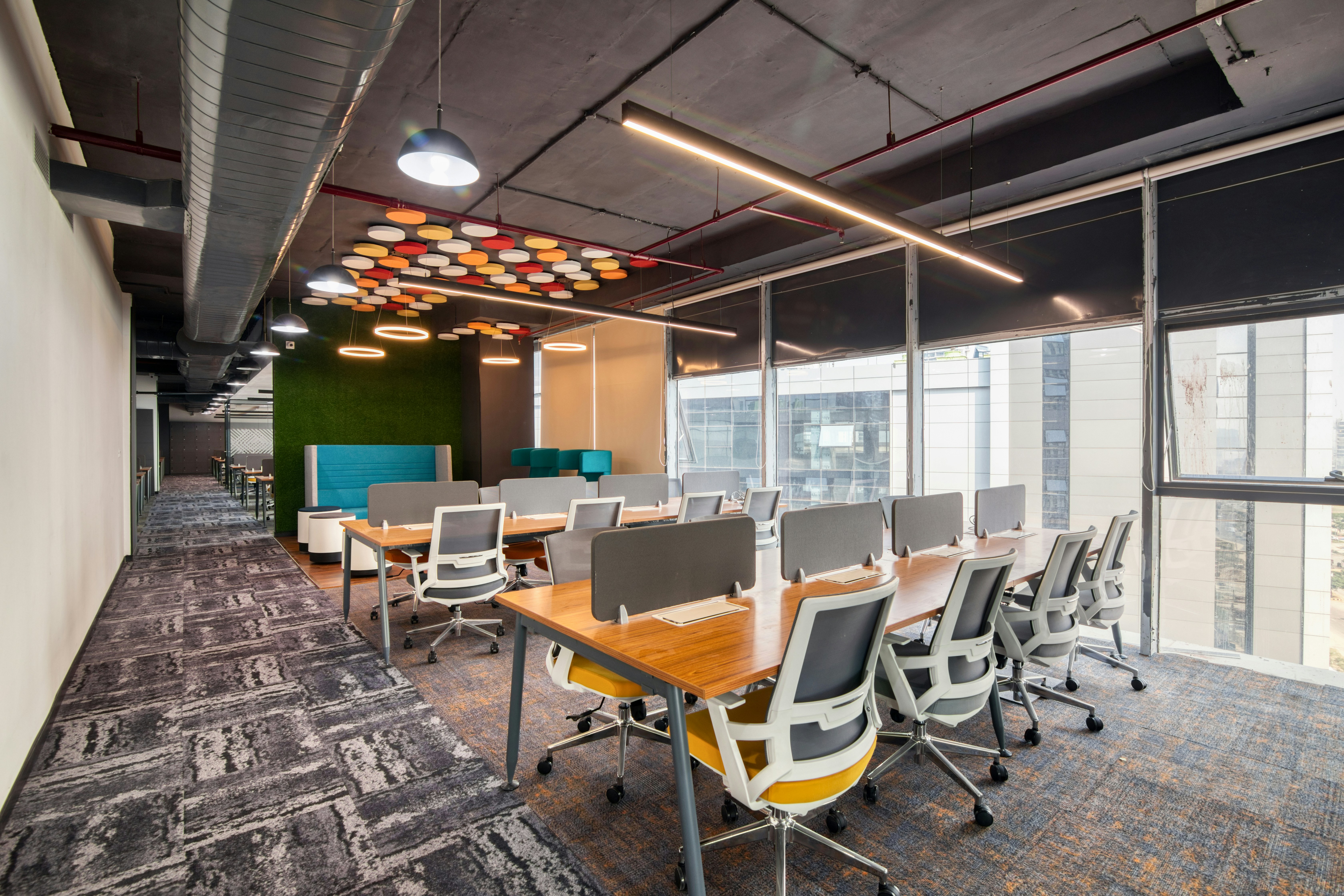 Modern workspace representing a simple and efficient web workflow